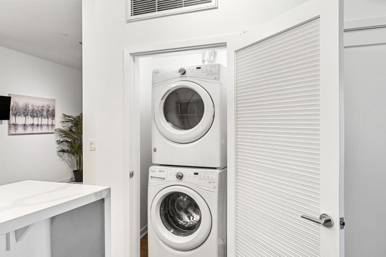 Beverly Grove Chic City Oasis 2 Bedroom Apt With Den 138 Los Angeles Ngoại thất bức ảnh