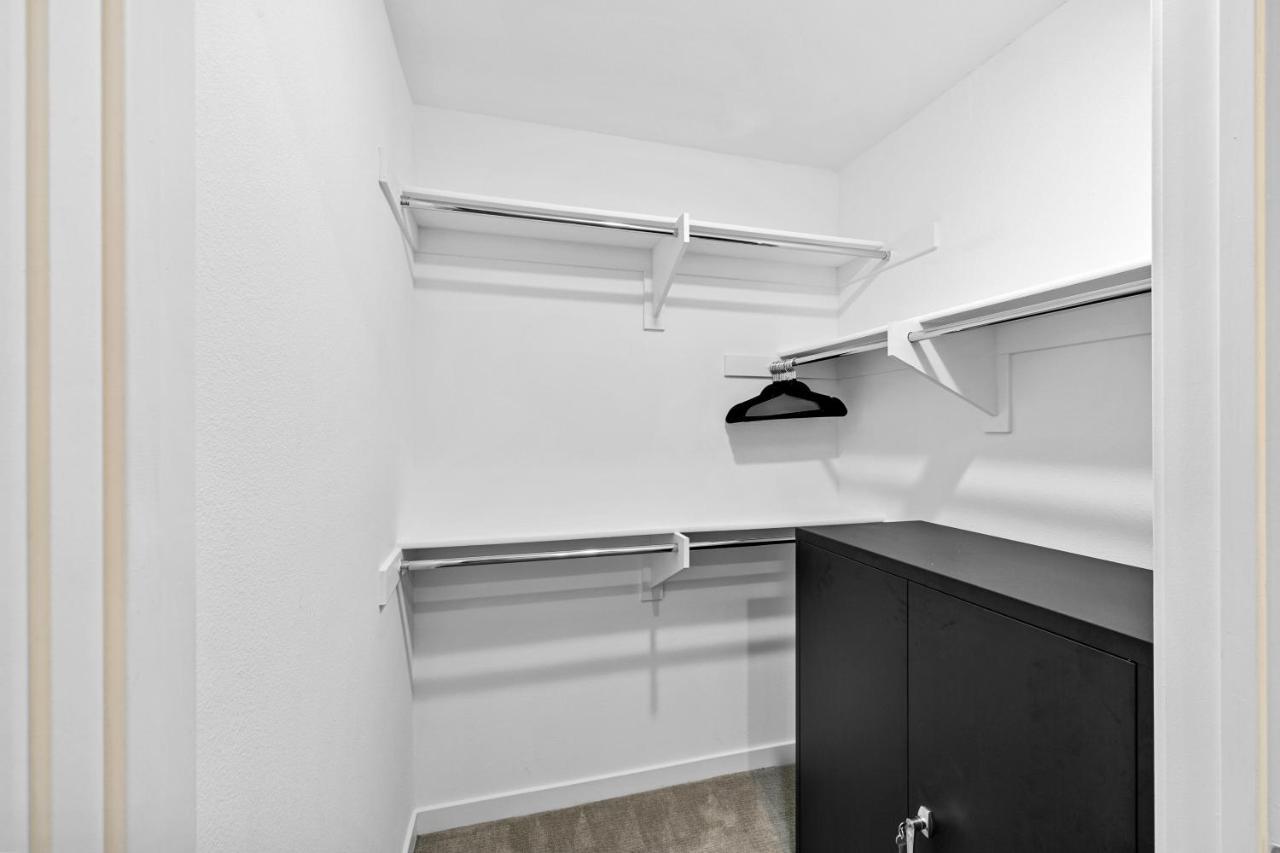 Beverly Grove Chic City Oasis 2 Bedroom Apt With Den 138 Los Angeles Ngoại thất bức ảnh