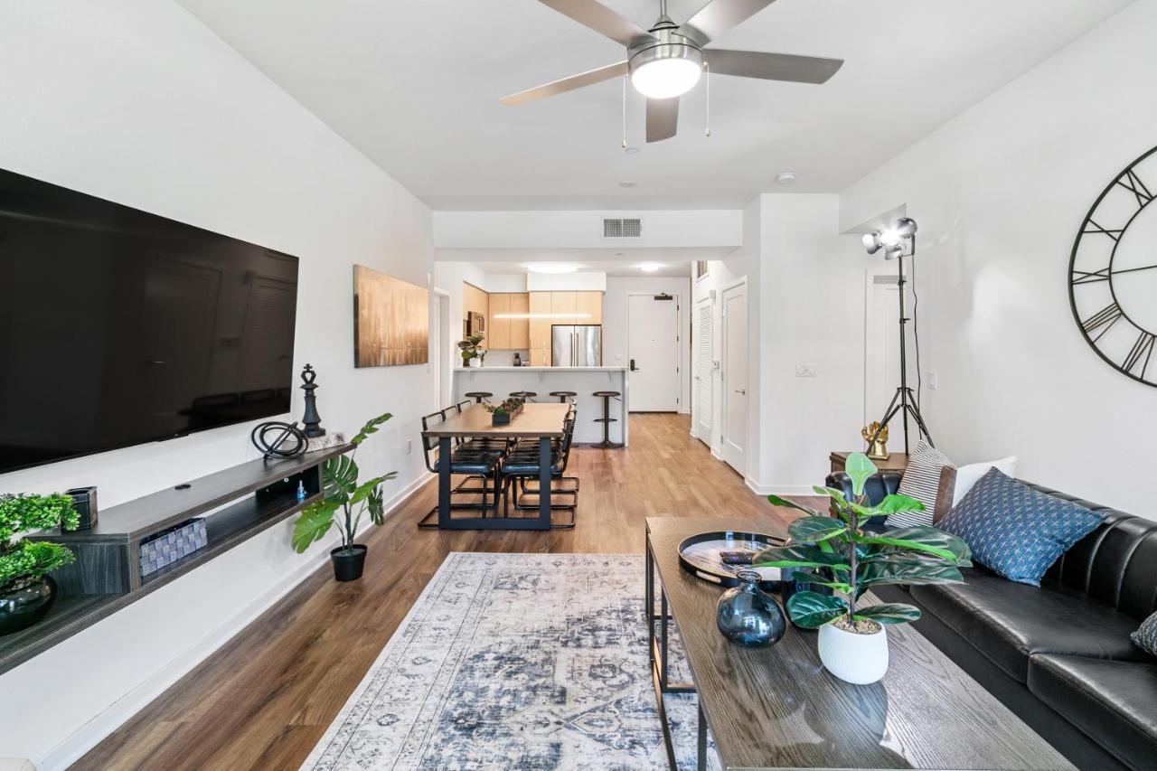 Beverly Grove Chic City Oasis 2 Bedroom Apt With Den 138 Los Angeles Ngoại thất bức ảnh