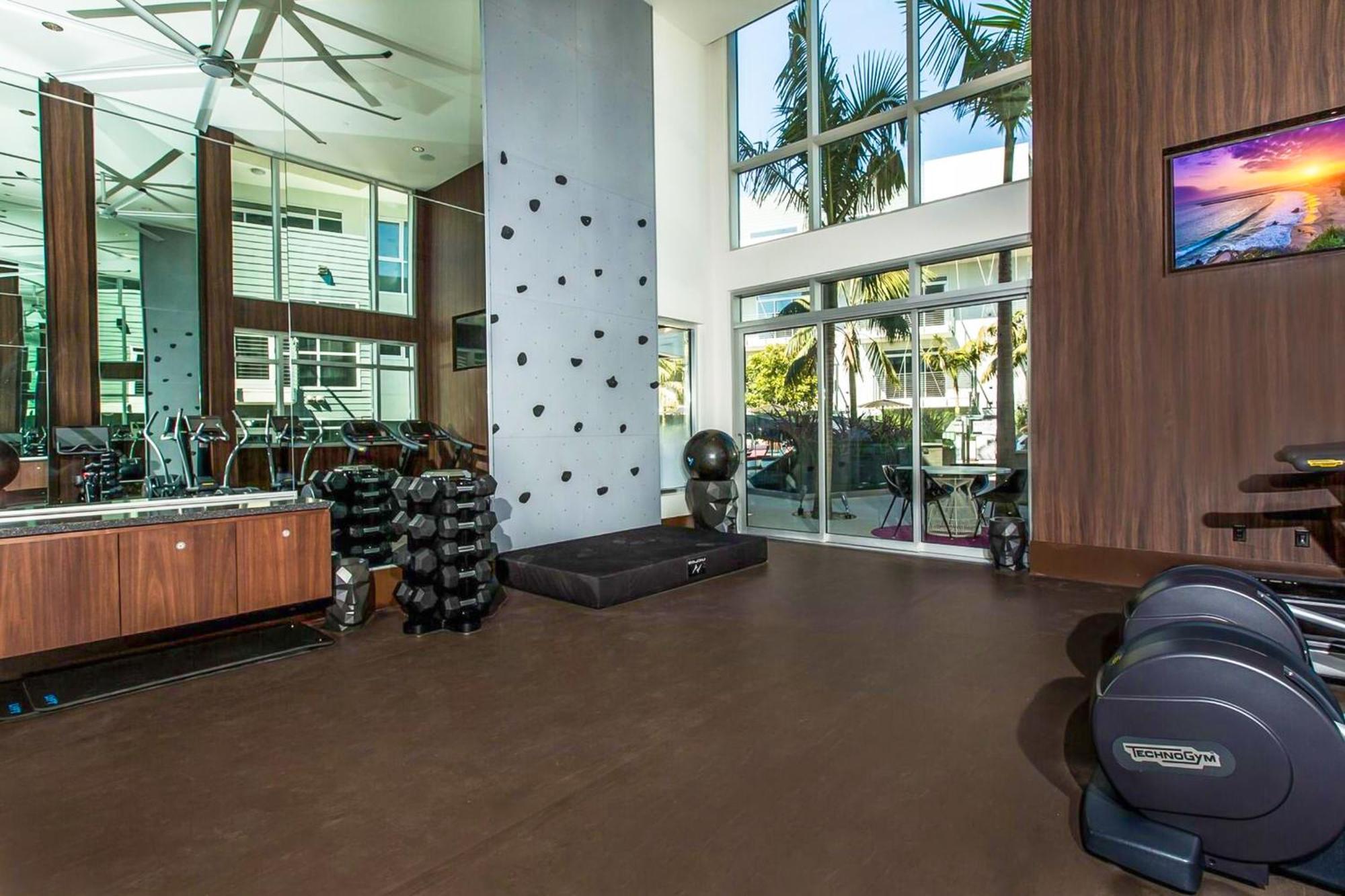 Beverly Grove Chic City Oasis 2 Bedroom Apt With Den 138 Los Angeles Ngoại thất bức ảnh